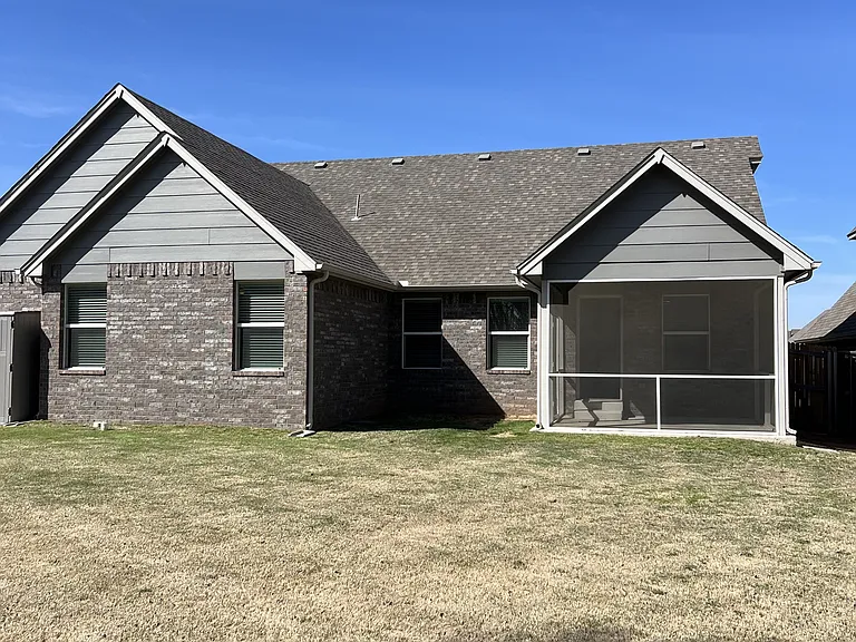 2615 W Baton Rouge Pl — Photo 30
