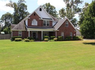 2103 Caribou Ln, Springdale, AR 72762