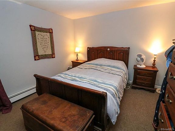 4th image of 58 Rolling Meadow Dr