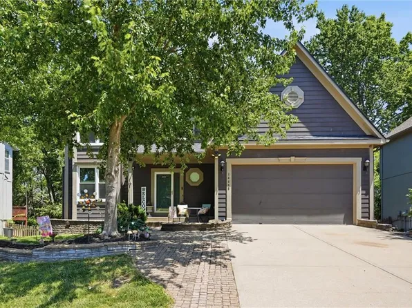 14485 S Summit St, Olathe, KS 66062