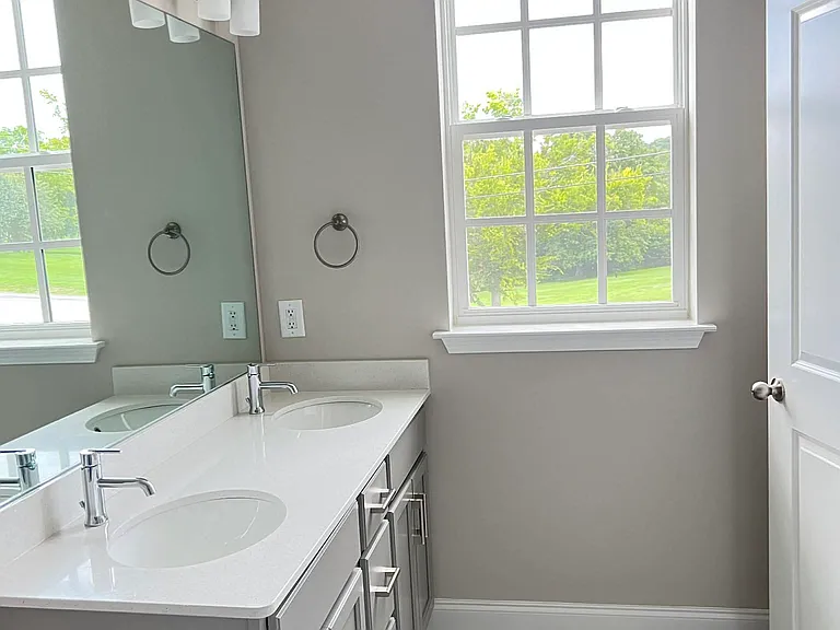 711 Chard Ln — Photo 4