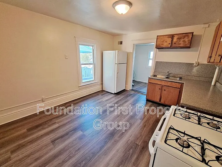 118 S Franklin St #2 — Photo 10