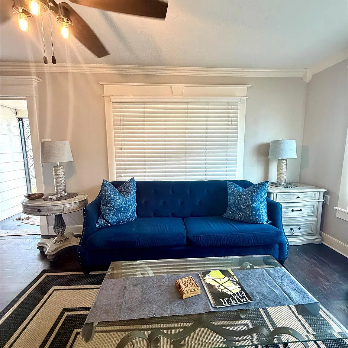 2 bed, 1.0 bath, 916 sqft, $1,799 — Photo 3