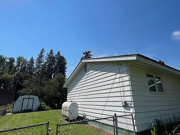 3rd image of 41 Norman Ave