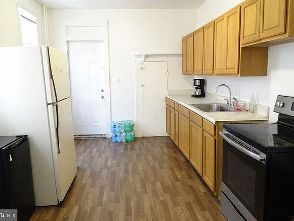 5th image of 255 S Belvidere Ave