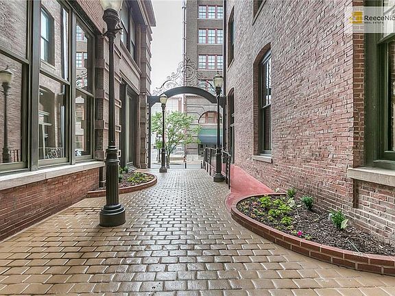 2nd image of 308 W 8th St APT 508