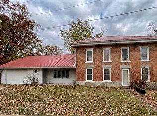 110 N Water St, Warren, IL 61087