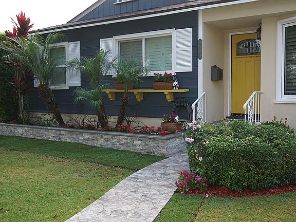 4th image of 4144 Nipomo Ave