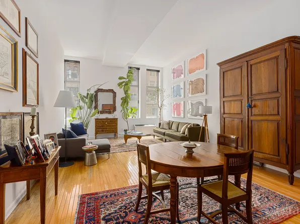 252 7th Avenue 3K image 2 of 11