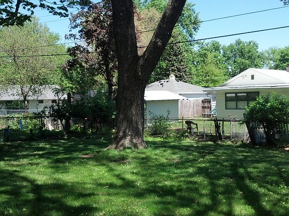 2nd image of 3030 Salem Dr