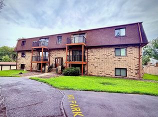 5102 25th Avenue Ct APT 201, Moline, IL 61265
