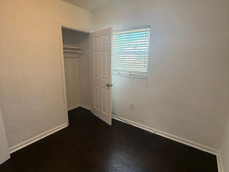 3030 W Napoleon Ave — Photo 7