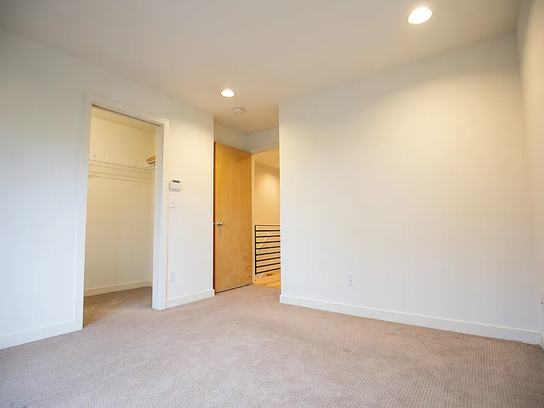 2905 NW 85th St — Photo 8