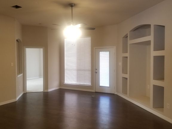 2nd image of 2132 Crimson Ln