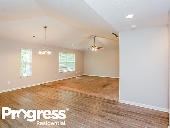 4th image of 10107 Park Royale Dr