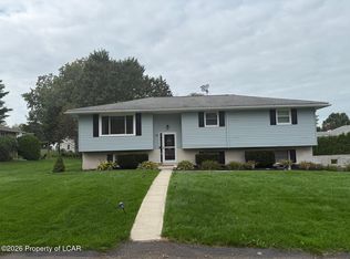 24 Edge Trl, Sugarloaf, PA 18249