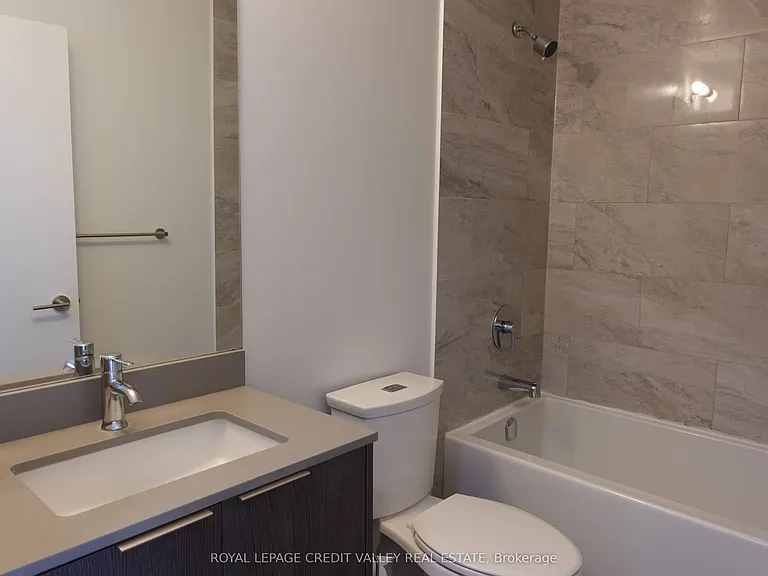 32 Forest Manor Rd #401 — Photo 13