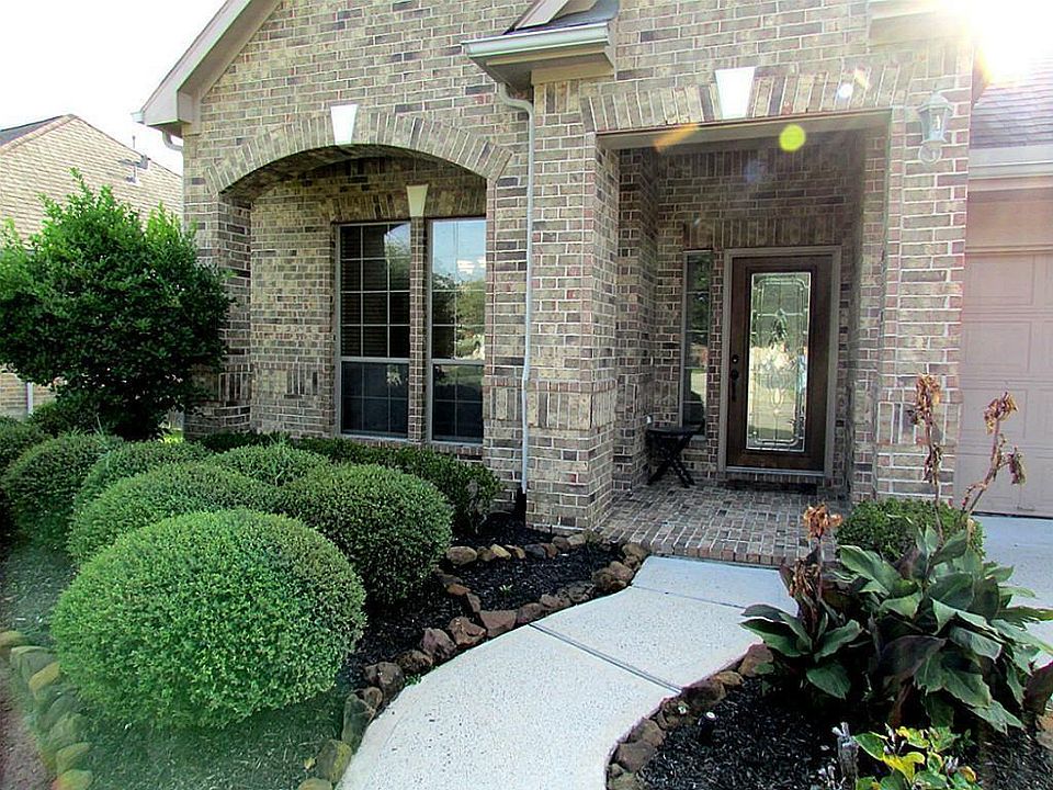 1st image of 26907 Squires Park Dr