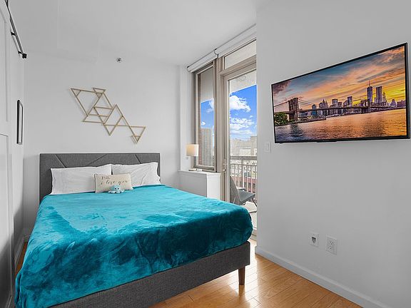 5th image of 520 W 23rd St APT 14A