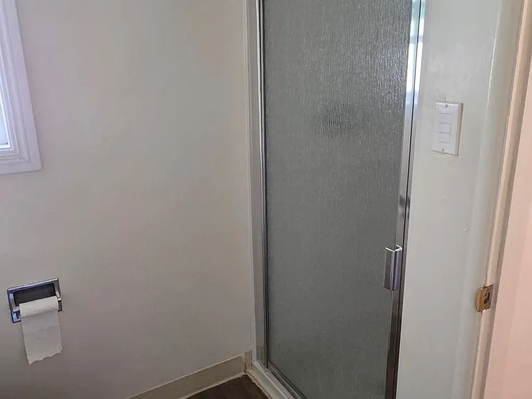 150 N Catalina St — Photo 3