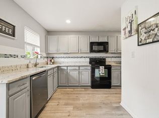40 11th St #K85, Shalimar, FL 32579