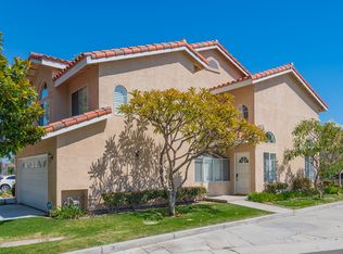 11422 186th St, Artesia, CA 90701