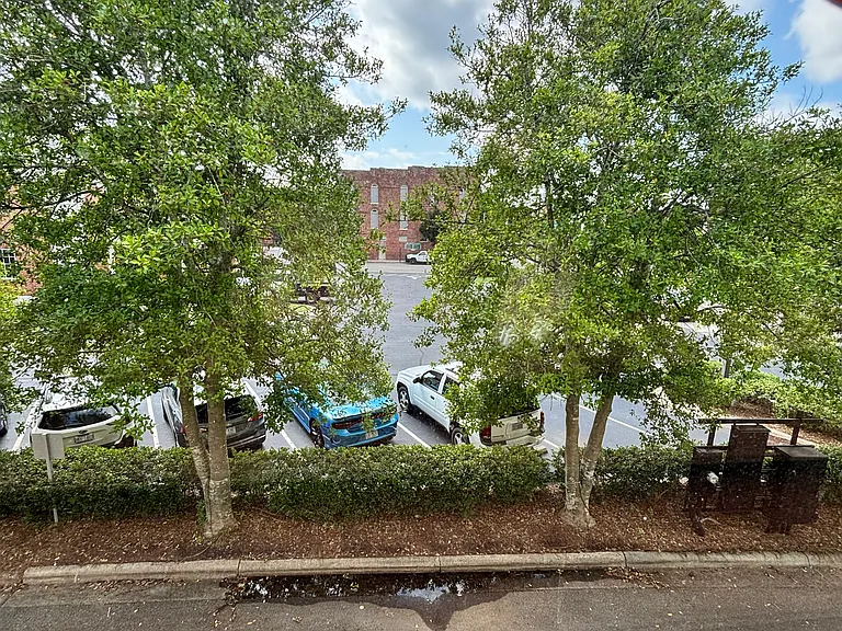 214 E Broad St #B — Photo 47