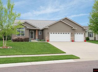 304 Victoria Blvd, Mankato, MN 56001