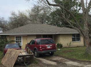2807 Chicago St, Dickinson, TX 77539