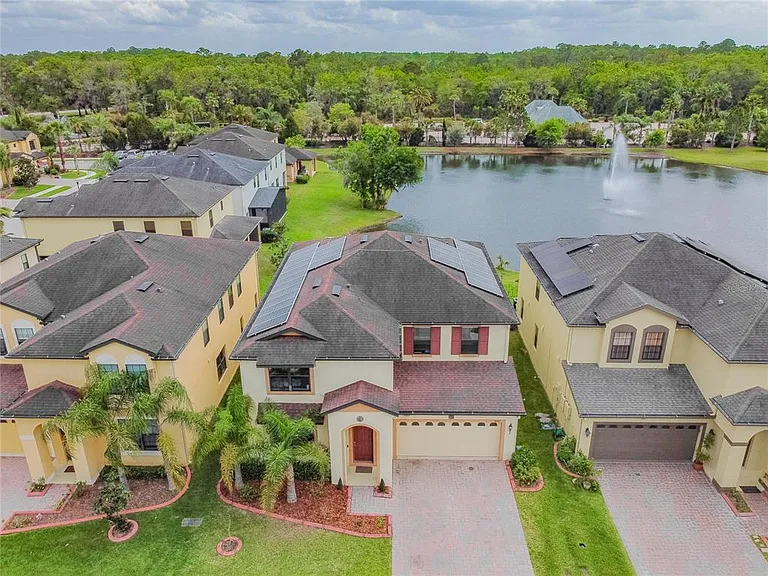 11027 Tahiti Isle Ln — Photo 8