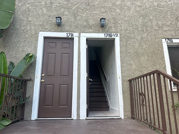 2nd image of 1714 W 35th Pl #1716-1/2