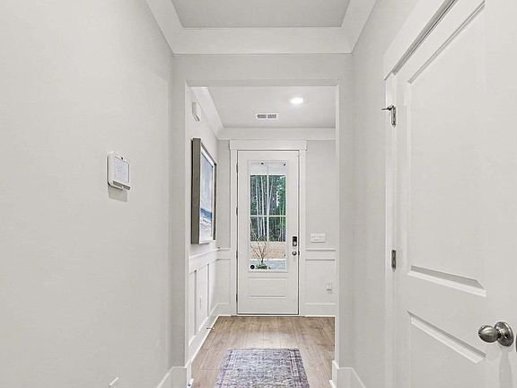 2nd image of 2623 Hudson Trail