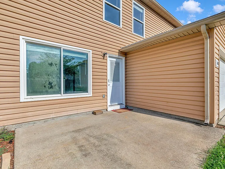 3418 Blaze Dr — Photo 43