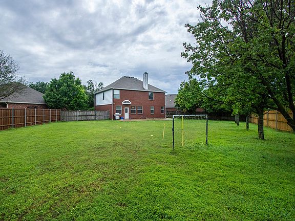 5th image of 6604 Marquette Cir