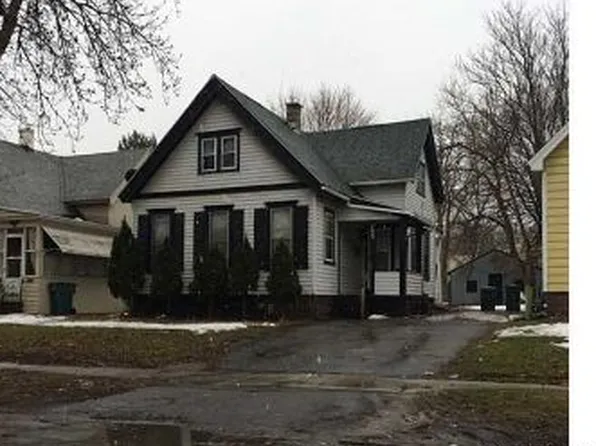 153 Avenue St E, Rochester, NY 14621