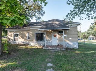 202 Mill St, Neodesha, KS 66757