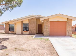 724 Dooley St, Alamogordo, NM 88310