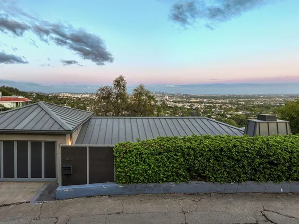 7944 Fareholm Dr, Los Angeles, CA 90046
