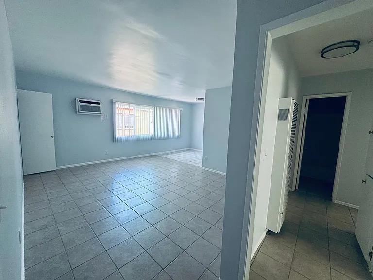 6030 Hazelhurst Pl — Photo 2