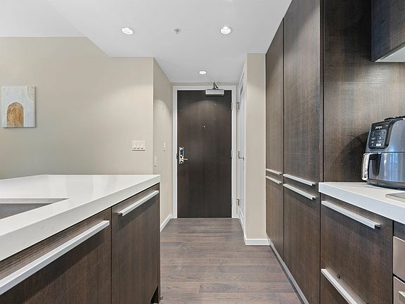 5th image of 1351 Continental St #1301
