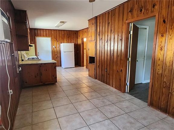 2nd image of 649 Avenue H