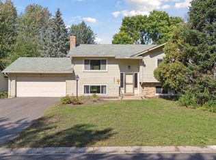 1661 Walnut Ln, Eagan, MN 55122