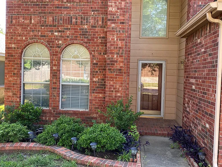 12783 Honey Locust Cir — Photo 1