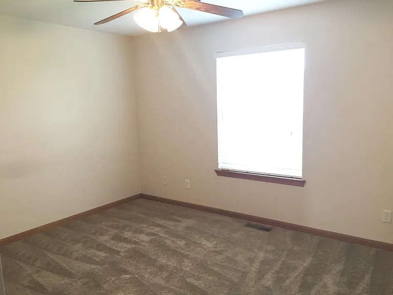 4496 Picadilly Cir — Photo 12