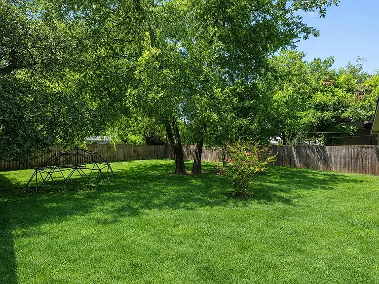 3108 Fontana Dr — Photo 12