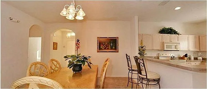 1913 Magical Ln — Photo 5