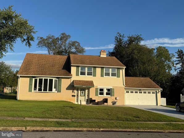 18 Cobblestone Ln