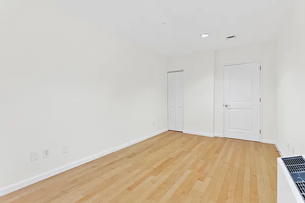 Rented by Douglas Elliman | media 4
