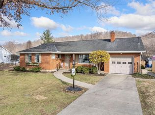 804 Division St, Ripley, OH 45167