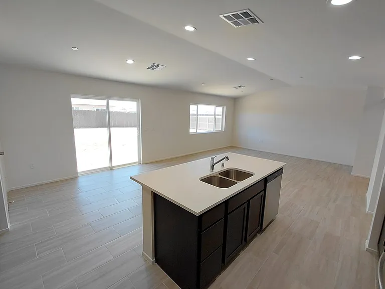 485 Palomino Ct — Photo 7